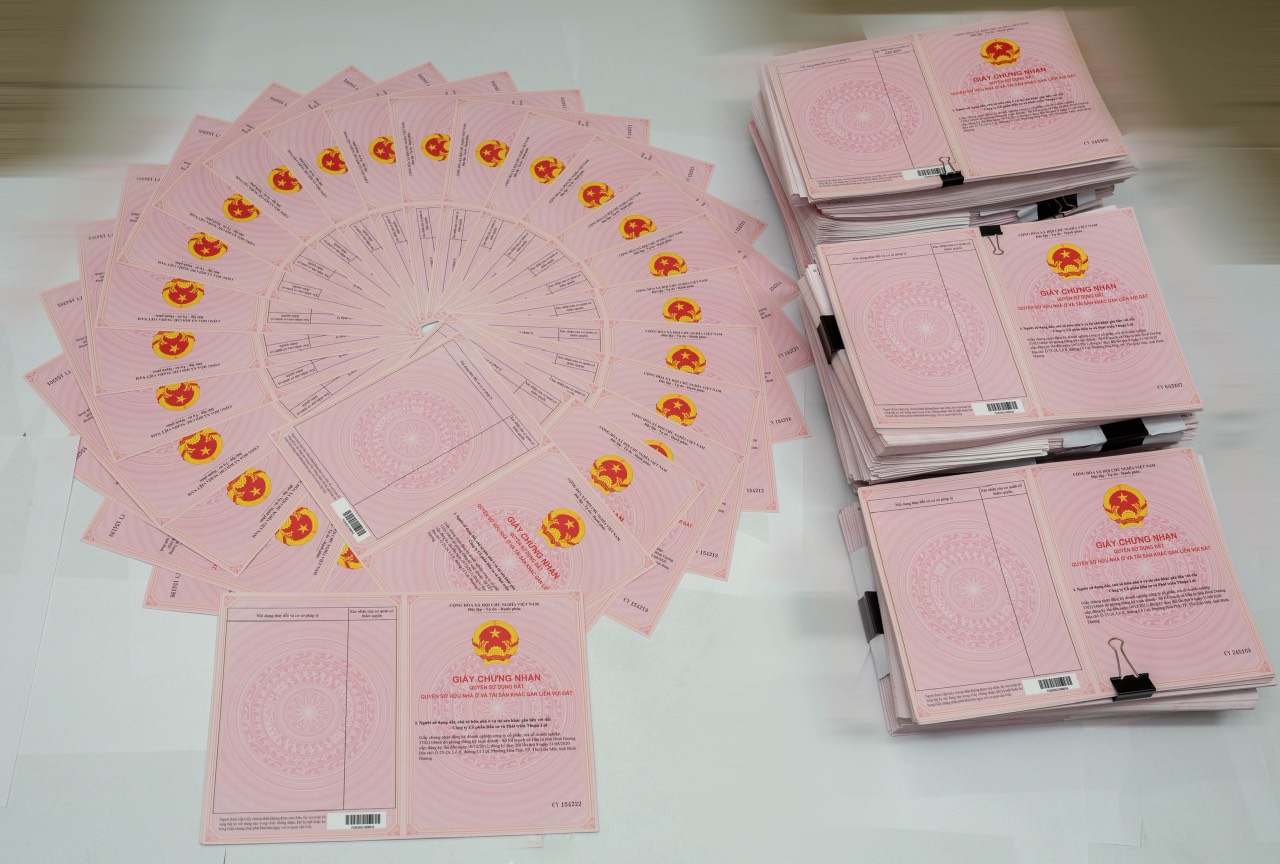 Hình ảnh thực tế sổ đỏ dự án Century City